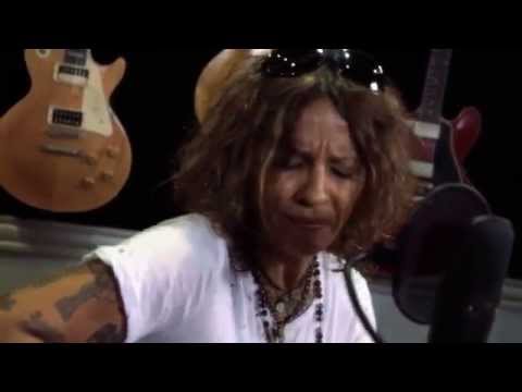 Video: Valor neto de Linda Perry: Wiki, casado, familia, boda, salario, hermanos