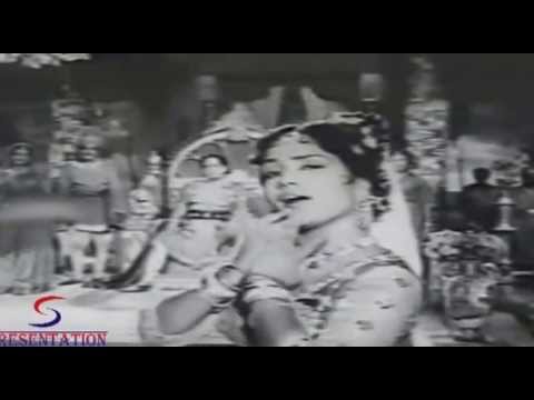 Ek Deewana Aayega - ایک دیوانا آییگا Music Video Thumbnail in Urdu