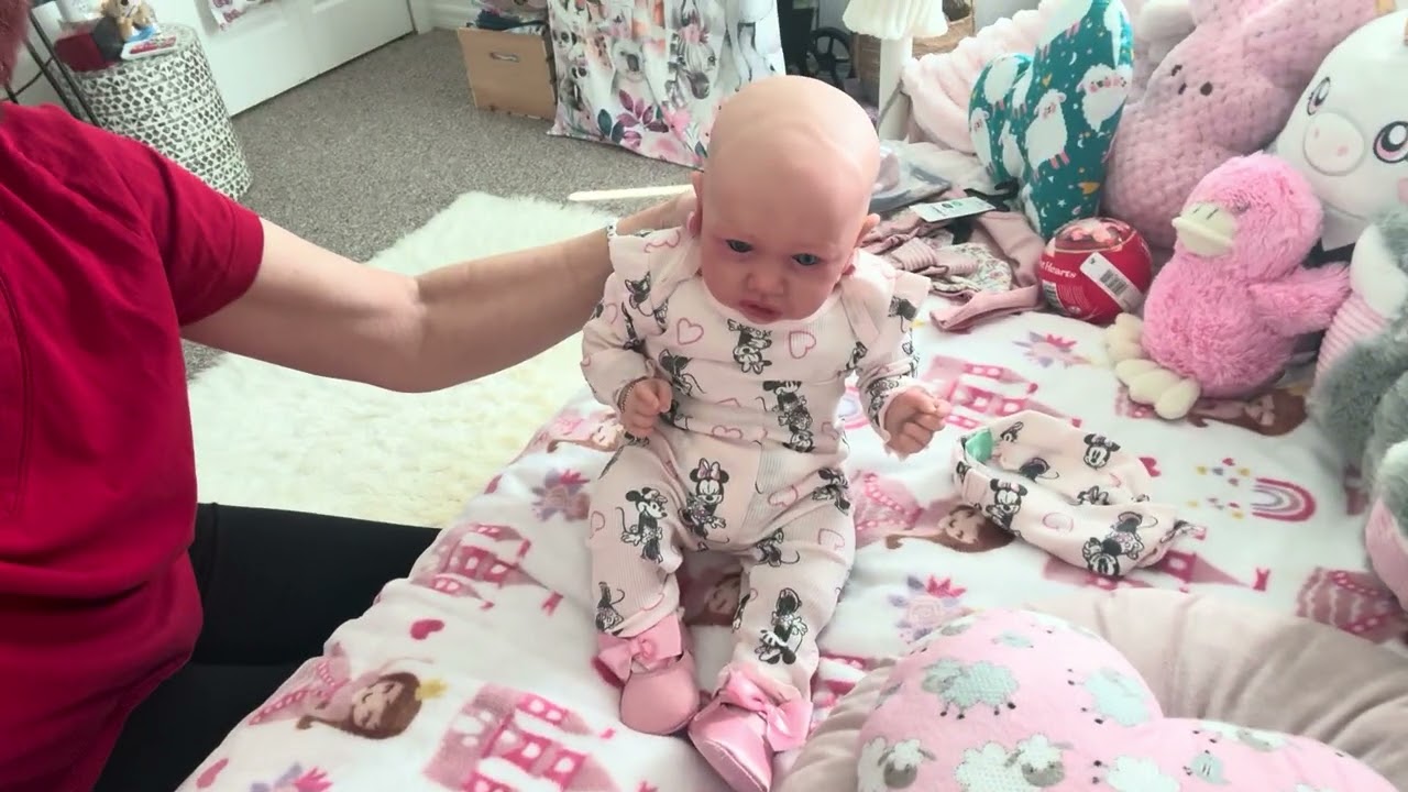 Change and Chat with Hope … Time for 100 Subscribers Giveaway 🍼🍼🍼