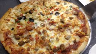 Restaurant Review Figaro pizza
