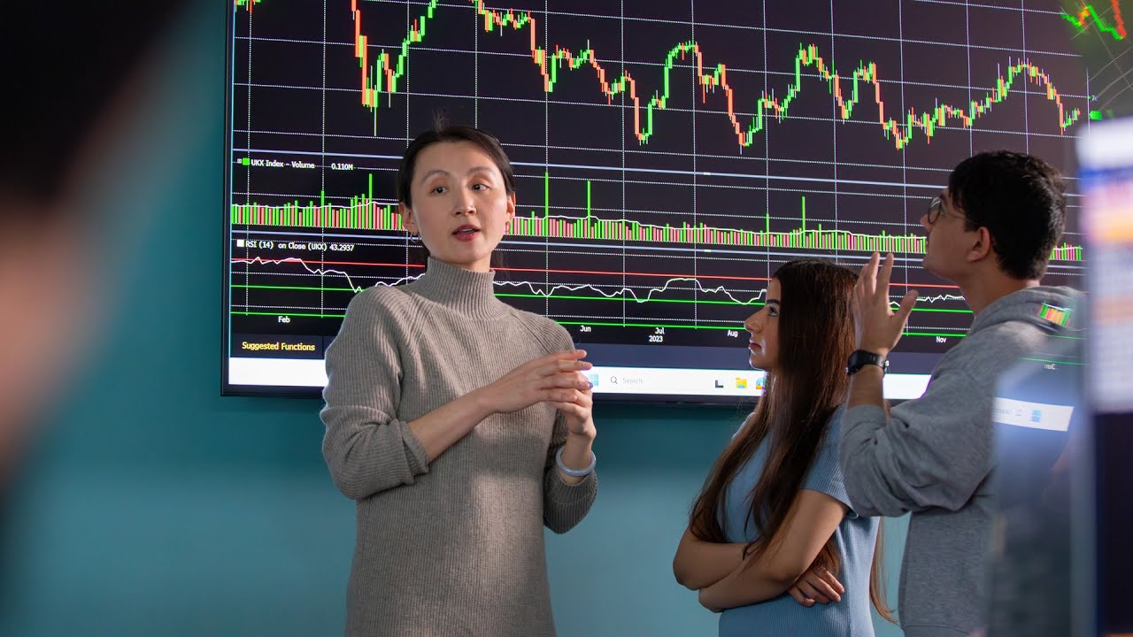 The Leicester Castle Business School Trading Floor at De Montfort University