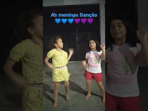 As meninas Dançando