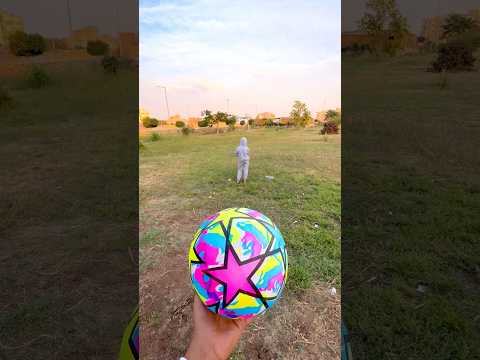 أيد الشرر تطارد الأطفال