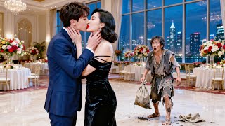 🔥Istri yang selingkuh mencium selingkuhannya di sebuah pesta, Sekarang dia menangis!#cdrama#emosi