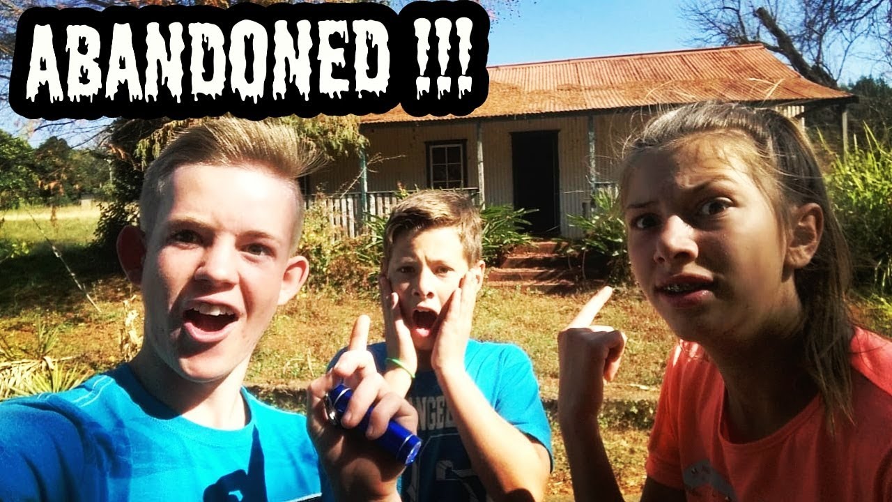 Exploring an ABANDONED HOUSE !!! - YouTube