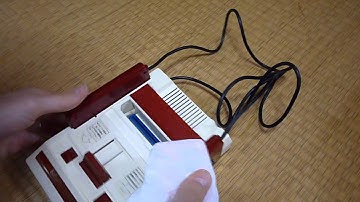 Family Computer (Famicom): How to clean cart slot contacts