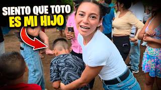 Heydi dice que ella trajo a su hijo Toto al cumpleaños. Será que se parecen?