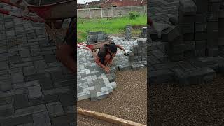 cara memasang paving block