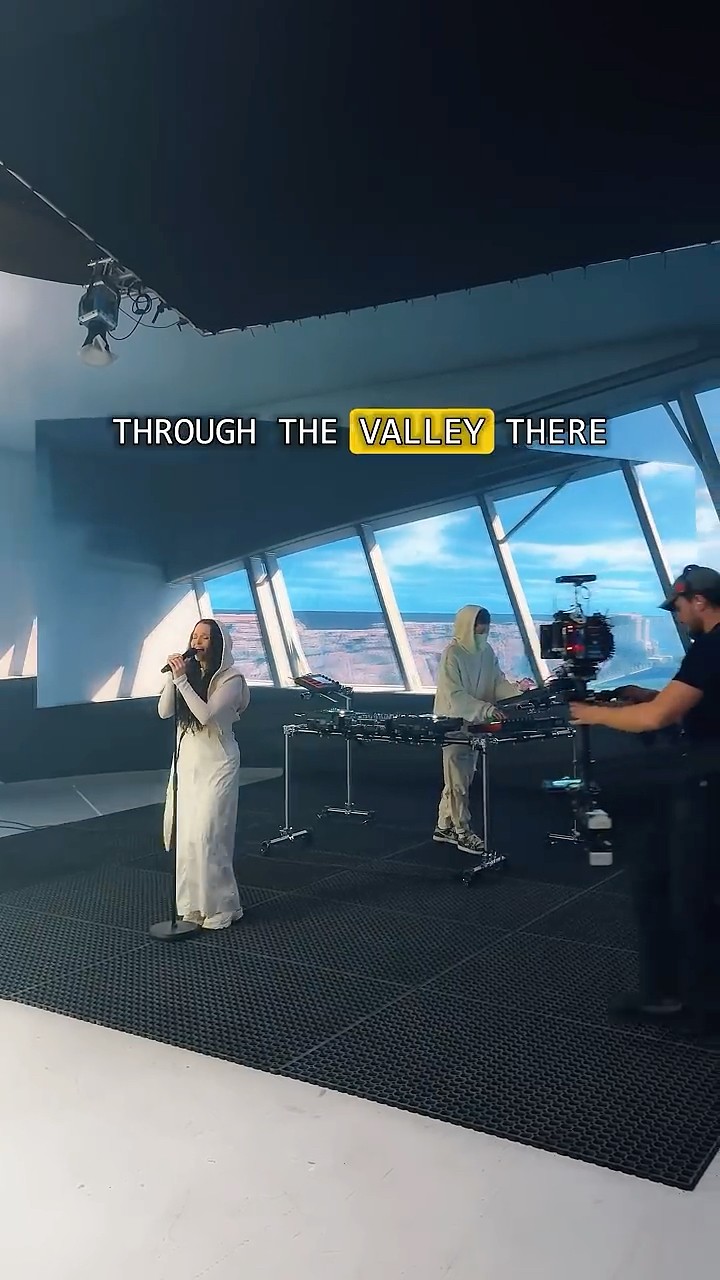 NEW SONG AVALON BTS