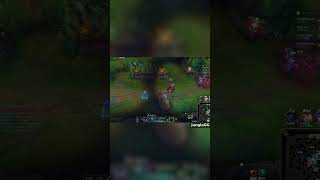 Nocturne dominando el teamfight con ultimate perfecto