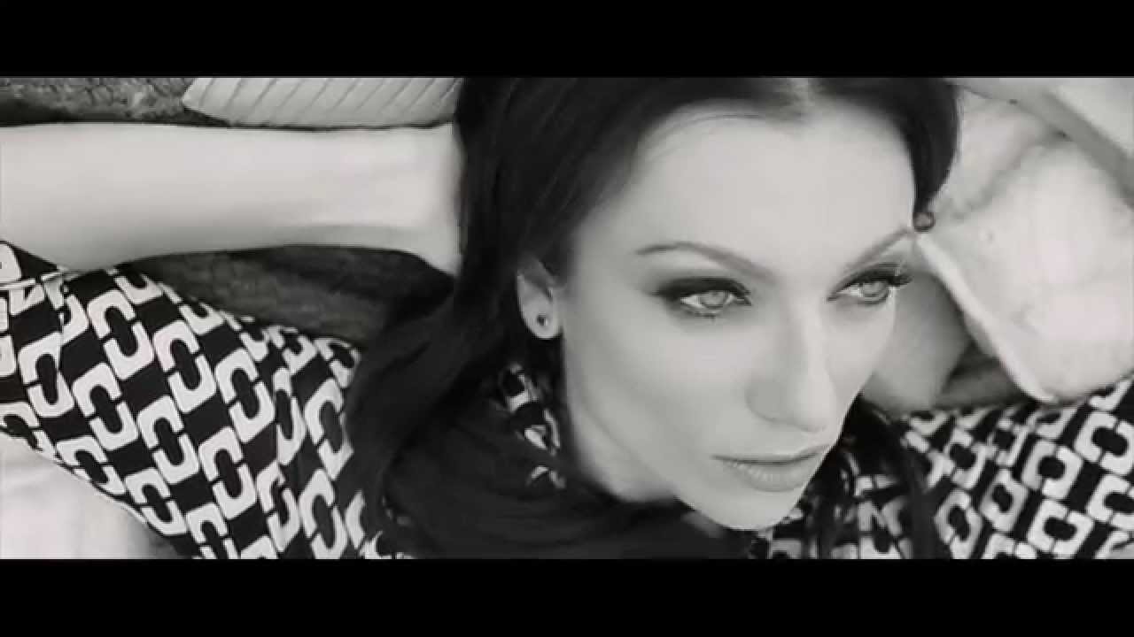 Obejrzyj Rúzsa Magdolna feat. Lotfi Begi & Madarász Gábor - Ég és föld w YouTube