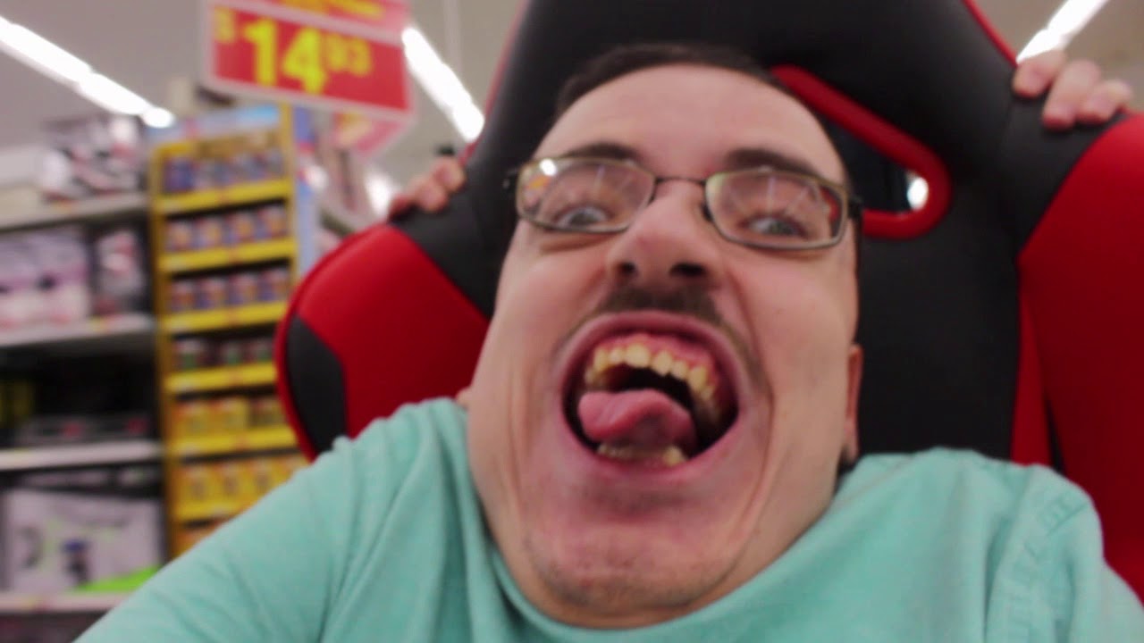 Fat Ricky Berwick BUYING A VIDEO GAME WITH MY CHAIR 💺 - Ricky Berwick - YouTube