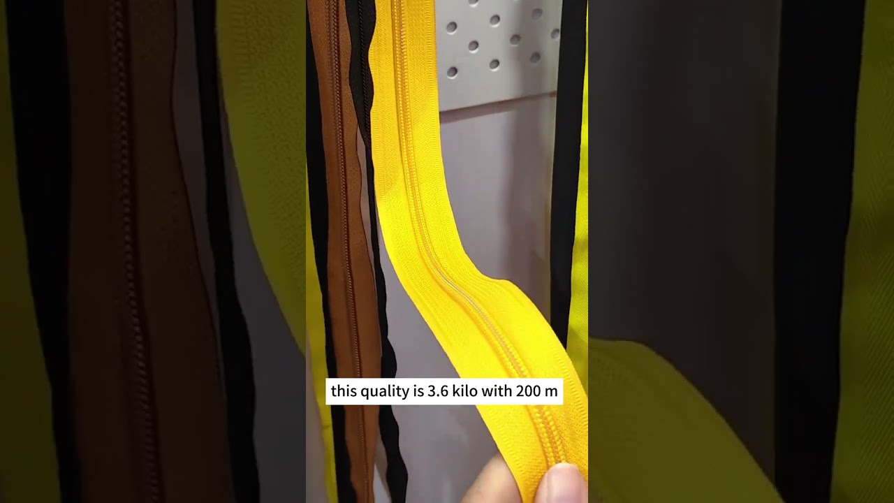 Canton Fair Series-05 Nylon zipper with vacuum plated chain 