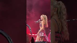 Sobrang barbie ni Gwen#biniph #coachella #bini #gwen