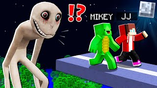 Why Creepy Window Man TITAN CHASING JJ and MIKEY at 3:00am ? - in Minecraft Maizen