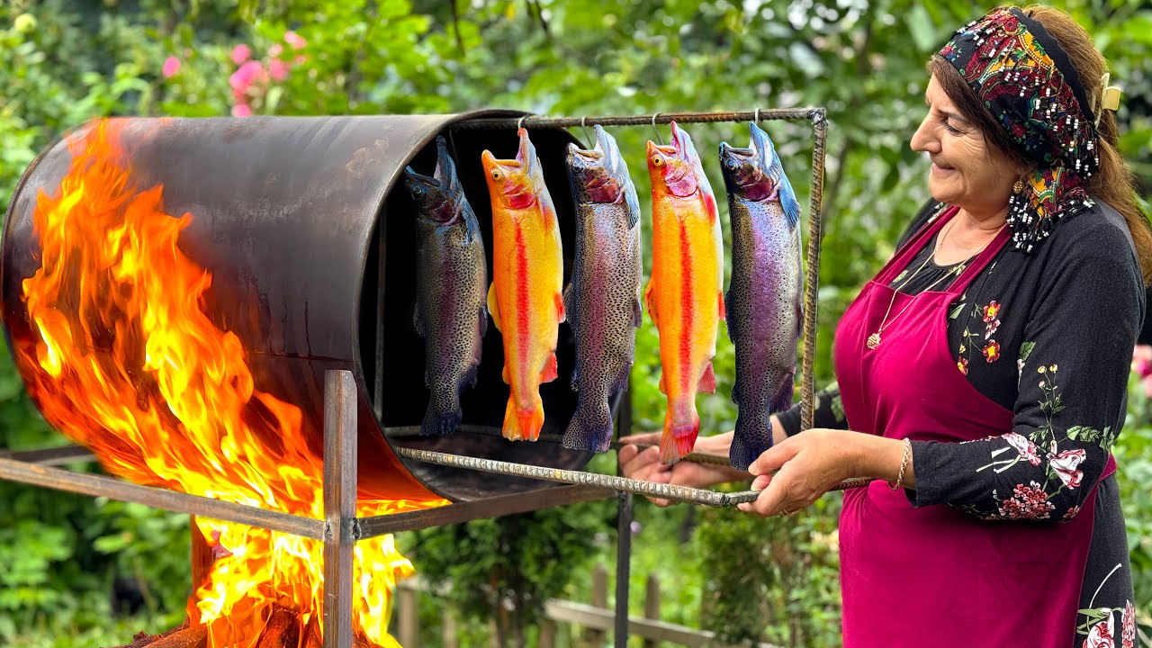 Бабушка Готовит 6 Целых Форелей в Бочке - Результат Вас Удивит!