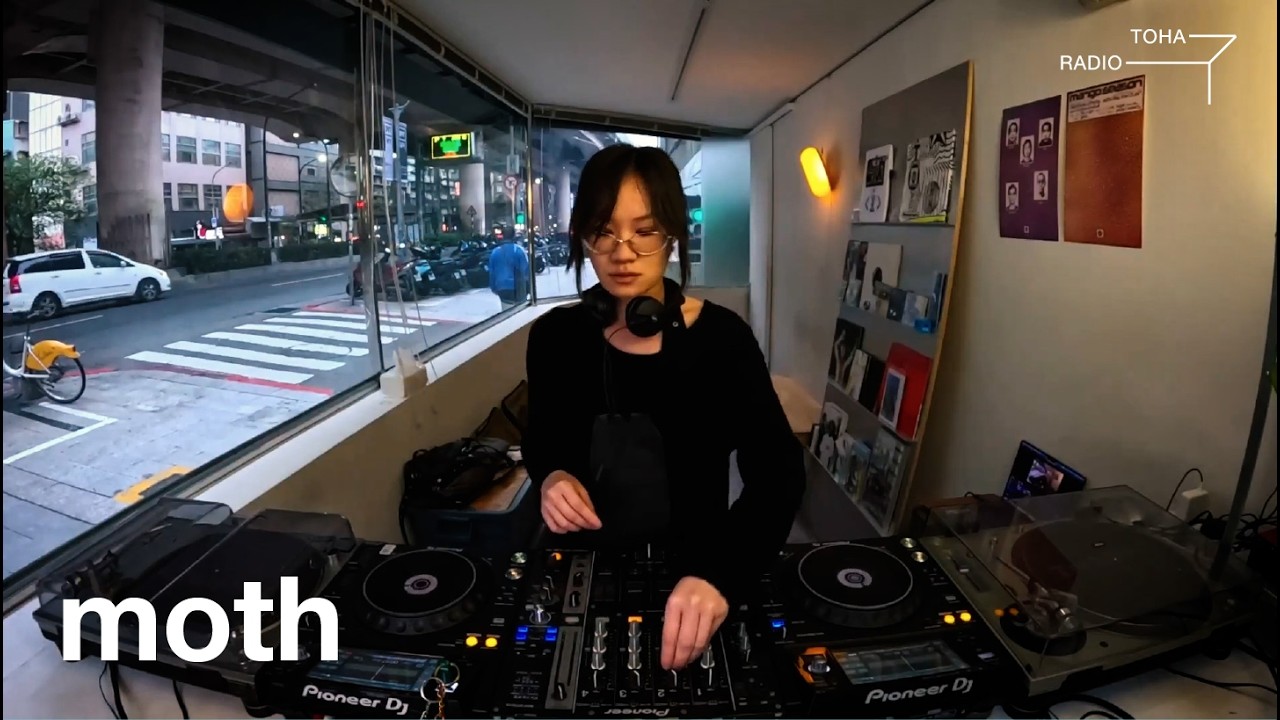 YouTubeでmoth @ TOHA Radio 2026.03.21を視聴 YouTubeでmoth @ TOHA Radio 2026.03.21を視聴