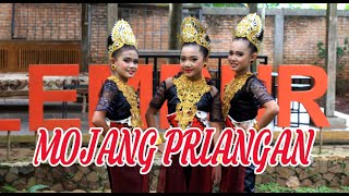 TARI MOJANG PRIANGAN // SANGHIYANG ISMAYA