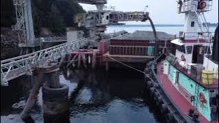 Island Breeze at the CalPortland dock in DuPont, WA