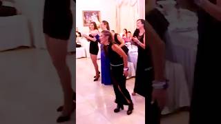 🔥💃 Дружка запалила на танцполі з гостями в Одесі! #ТанцювальнийБатл  ч.4
