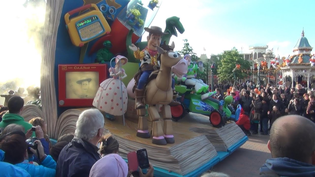 la magie Disney en parade Disneyland Paris  2013