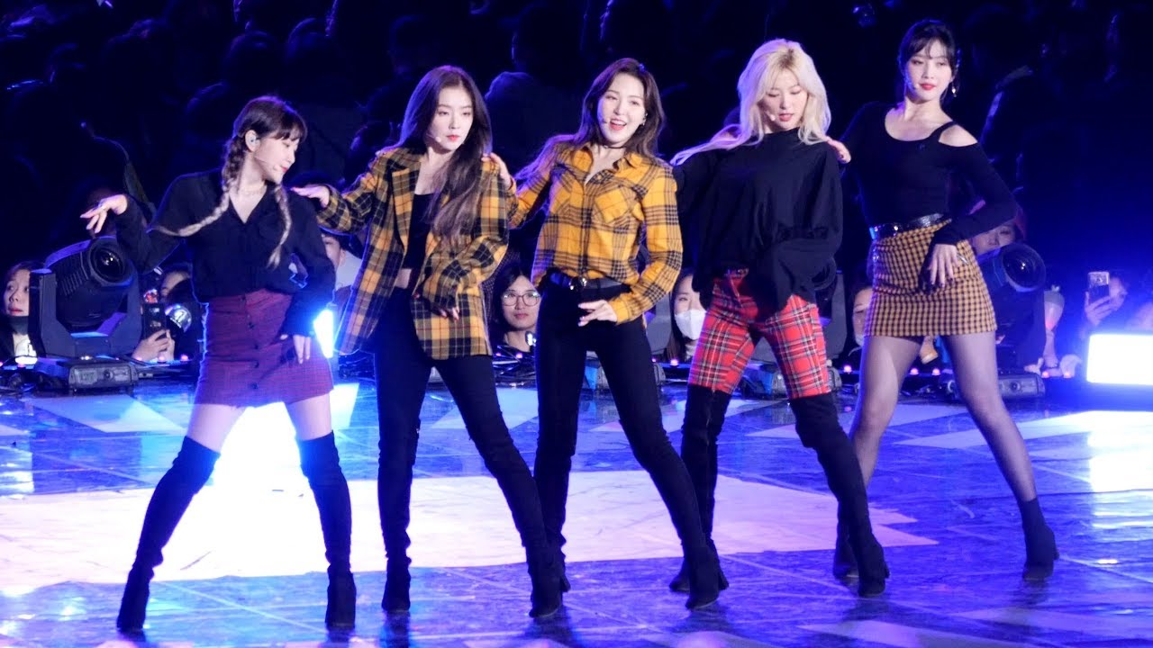 181014 레드벨벳 (Red Velvet) 빨간 맛 (Red Flavor) [4K] 직캠 Fancam (BBQ콘서트) by Mera