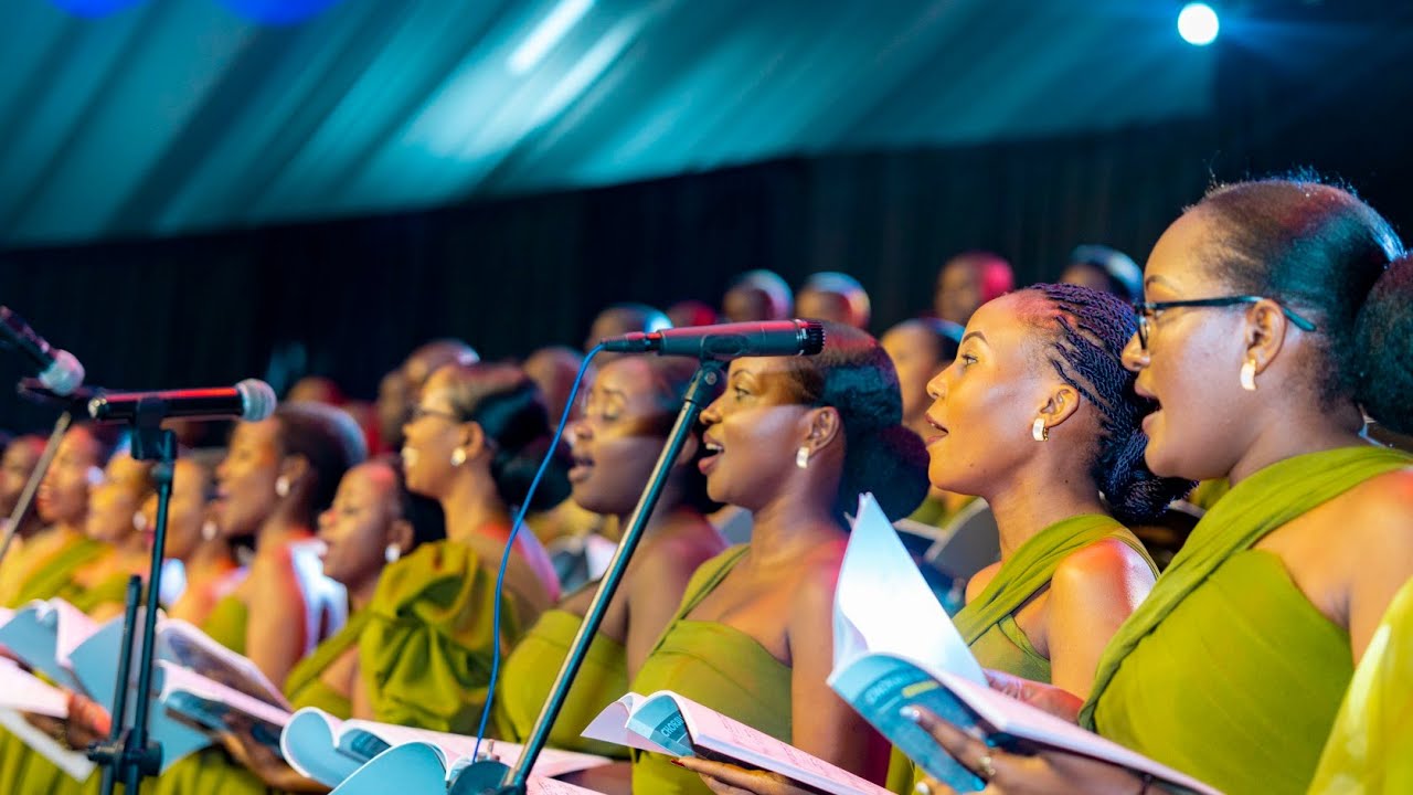 ASANTE YESU_Chorale Christus Regnat_Ibweranganzo 2023 - YouTube