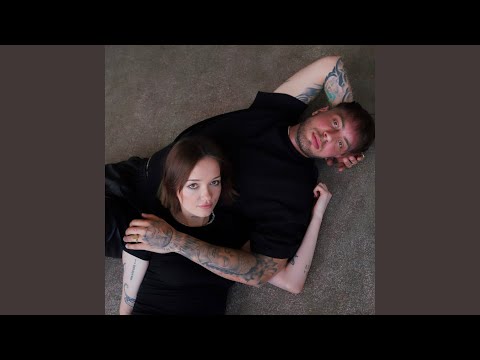 Tomy Kotty & Call Dominika - Spálňa sôch zvonenia do mobilu