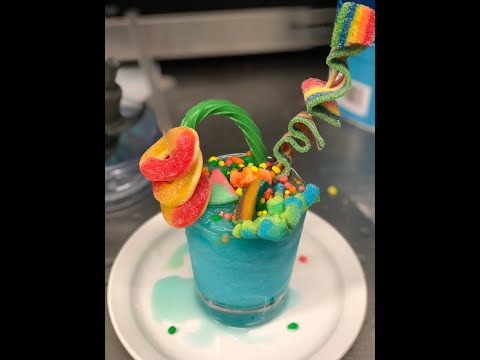 frozen-blue-hawaiian-drink-tutorial