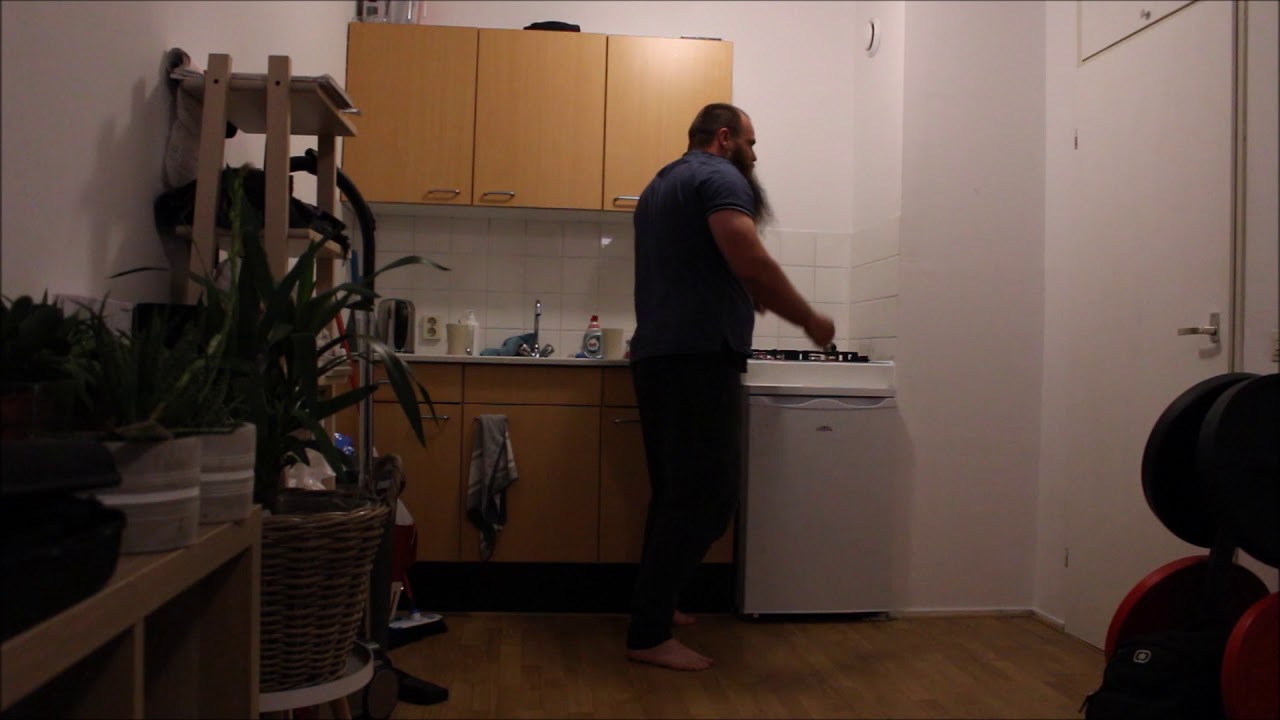 MMA training One right haymaker punch - YouTube
