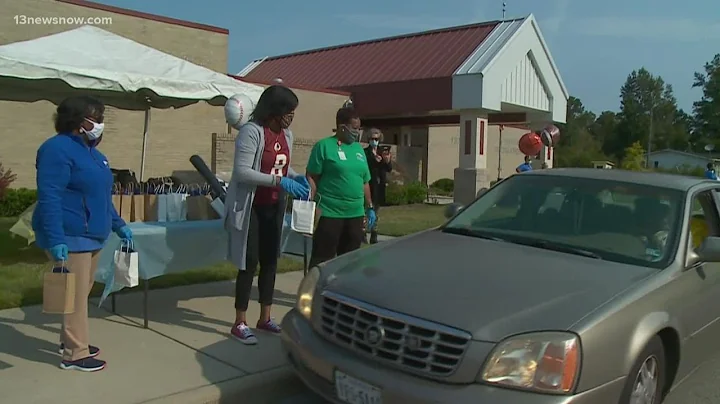 Suffolk Parks and Recreation hosts drive-thru para...