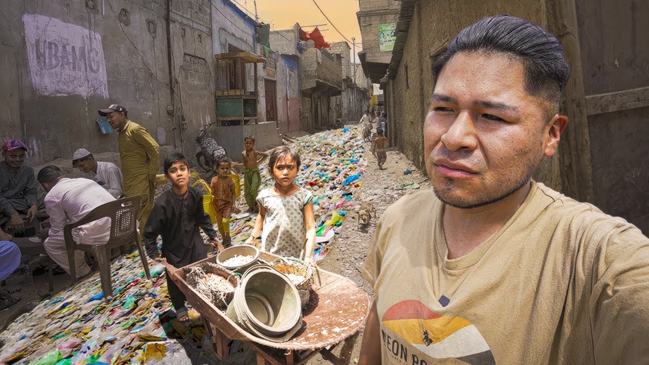 SOLO EN EL BARRIO POBRE MÁS PELIGROSO DE PAKISTÁN