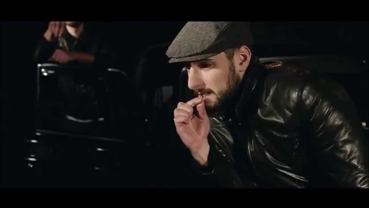 Бэтмен мен Харли Куинннің жыныстық қатынасқа түсуі туралы фанфик.