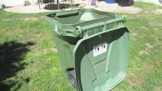 1993 64 Gallon Zarn Roll-A-Waste