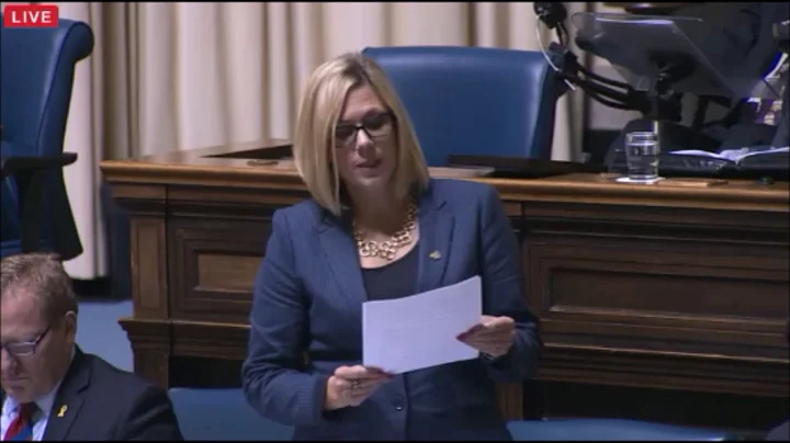 Rochelle Squires honours constituent Margy Nelson