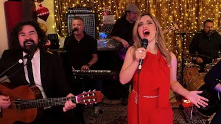 Video thumbnail of "'Feliz Navidad' by Sing it Live"