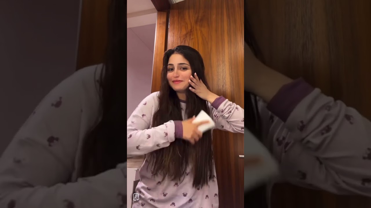 تمشيط  الشعر مع حلا الترك 💗 وضحك 😂