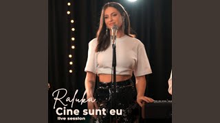 Vignette de la vidéo "Raluka - Cine sunt eu (Live Session)"