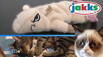 Grumpy Cat You Think I Chase This? Nasty Mouse from Jakks Pacific