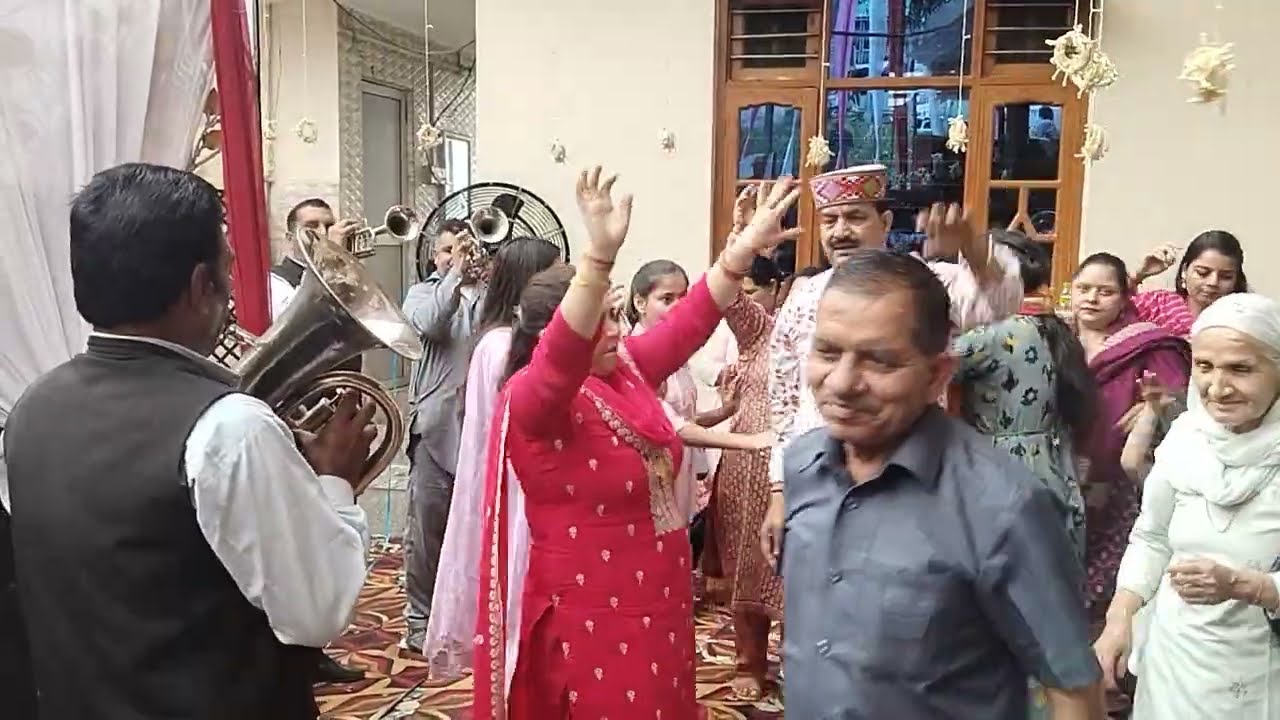 इना बाडिया जो तुड़का लाना ठेकेदार नीये#हिमाचली बैंडबजे की धुन पर#मास्टर कमल देव#9418930510#