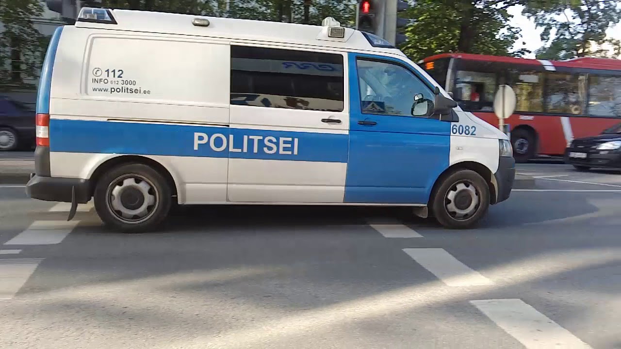 avarii politsei Tartus // crash police in tartu - YouTube