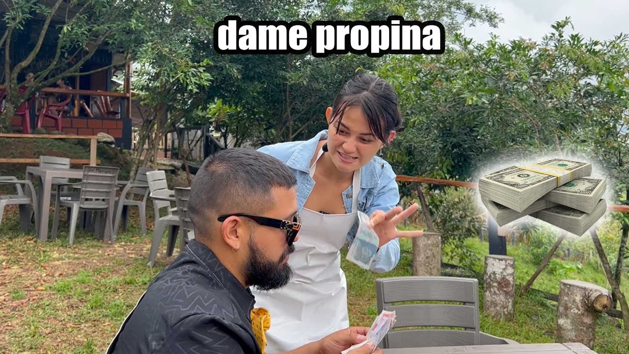 camarera exige propina y se lleva una gran sorpresa 😱💰