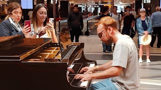BOHEMIAN RHAPSODY Piano Performance at Rome Airport! Passengers are shocked 😮
