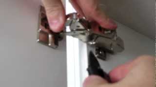 How to install the IKEA Integral 153 degree hinge on an IKEA Kitchen cabinet. Use this tool to help install your cabinet hardware, 