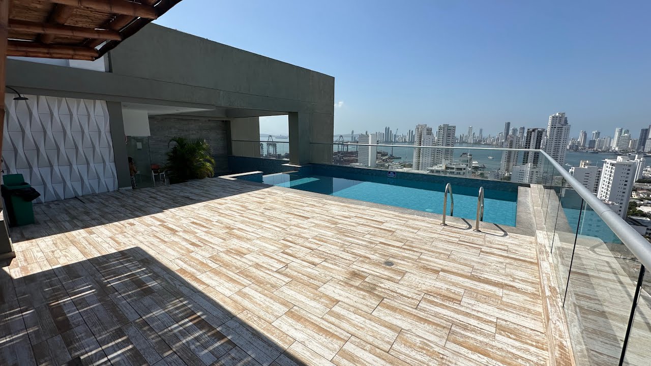 Se vende Apartamento en Manga (Edificio Crux)- $700 Millones