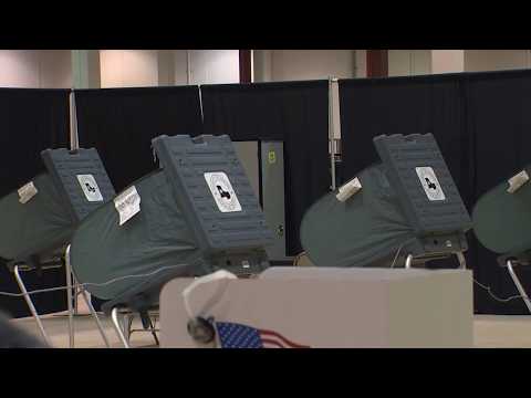 Voting rights groups sue Texas over voter registration delays