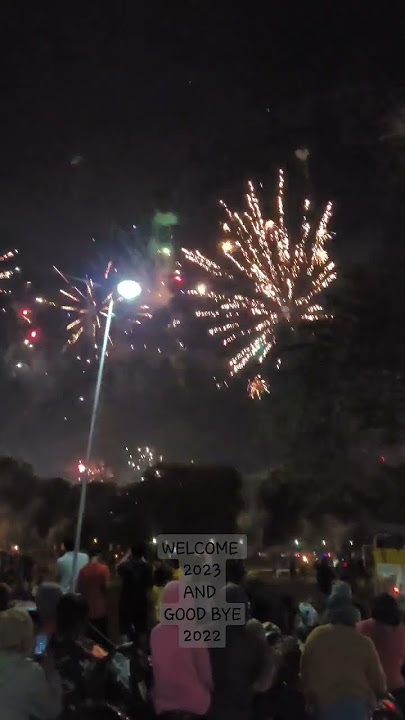 Malam tahun baru  #shorts #malamtahunbaru #viral #video #videoviral #youtubeshorts #shortsvideo