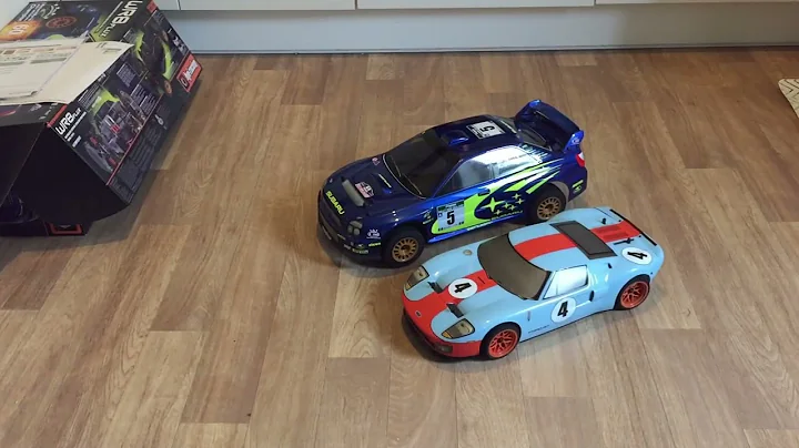 Unboxing the new RC car. HPI WR8 FLUX, comparing it side by side with the HPI RS4 sort 3 Flux.