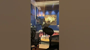 معقول انساك بصوت فتاة جميله 