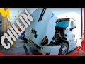 The Freightliner Cascadia Is FALLING APART | Fixing Cab Lights & Taping Up Body Parts | OTR Trucking